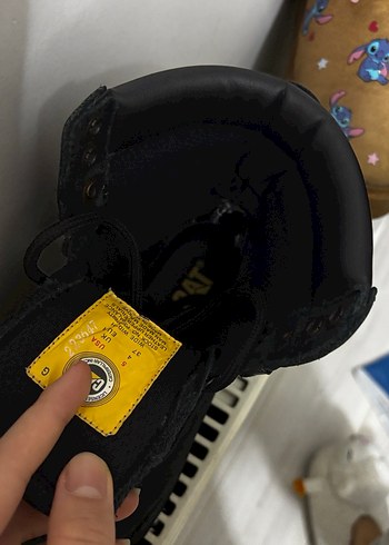 Siyah cat Kadın Bot - Görsel 4