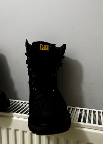 Siyah cat Kadın Bot - Görsel 2