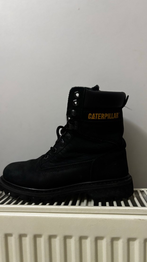 Siyah cat Kadın Bot - Görsel 3