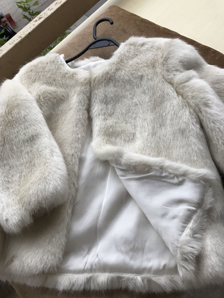 36 Beden Asos Fur Coat