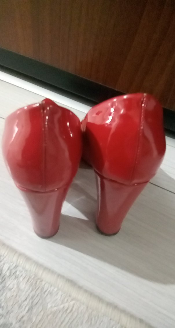 Kadın Parlak Kırmızı Stiletto Topuklu Ayakkabı - Görsel 4