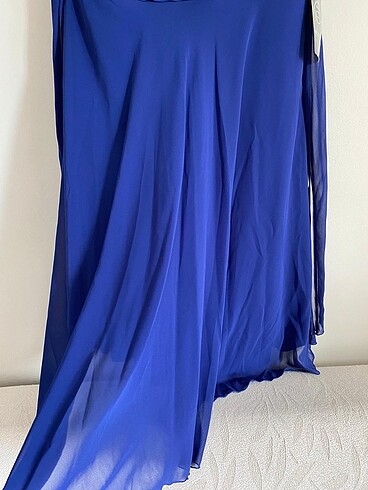 GECE MAVİSİ ETİKETİ ÜZERİNDE ABİYE - Görsel 2