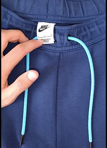Nike tech fleece 