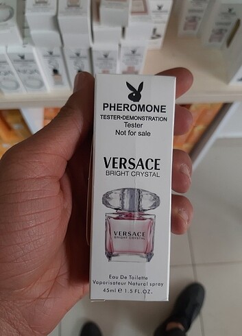 PHEROMONEAAA 