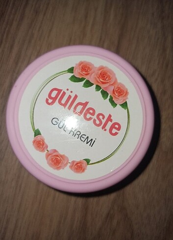 Gül kremi 