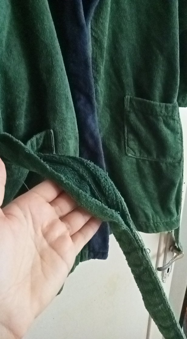 Erkek Çocuk Koyu Yeşil Kapüşonlu Bornoz - Görsel 3