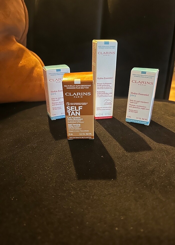 Clarins Self Tanning Milky Lotion Bronzlaştırıcı Losyon 8 ml - Görsel 2