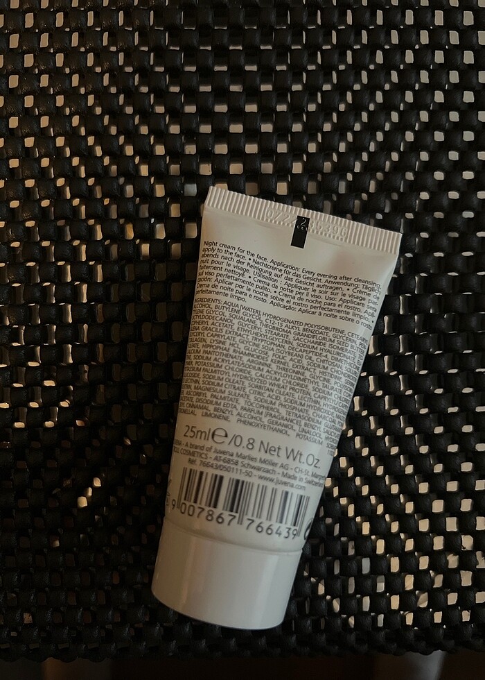 Juvena Juvenance Epigen Lifting Anti-Wrinkle Night Cream Gece Kr - Görsel 4