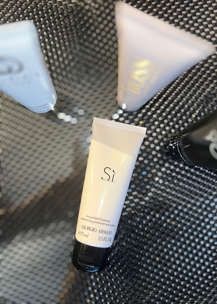 Giorgio Armani Si  75 ml Vücut Losyonu - Görsel 3
