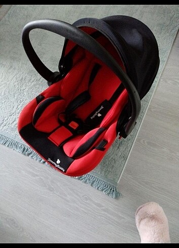 Diğer Beden Kırık oto koltugu ihtyci olan alsin