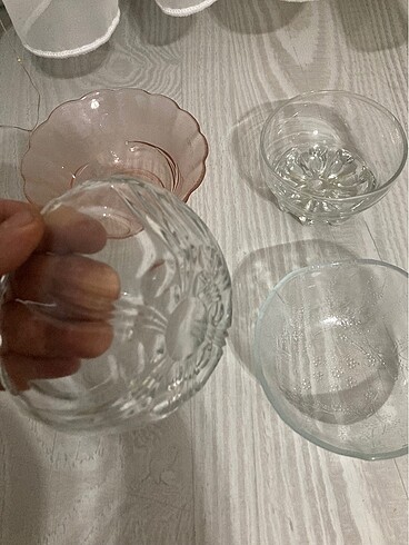  Beden Renk 4 adet karışık cam kase