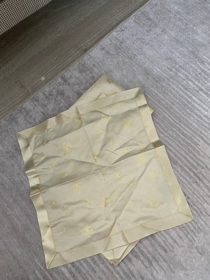 Nakışlı Krem Peçetelik - Görsel 2