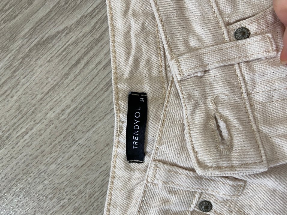 Bej Keten Mini Kadın Şort - Görsel 4