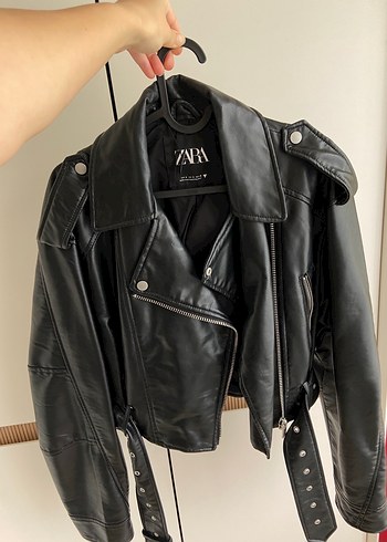Zara Kemerli Siyah Deri Biker Ceket