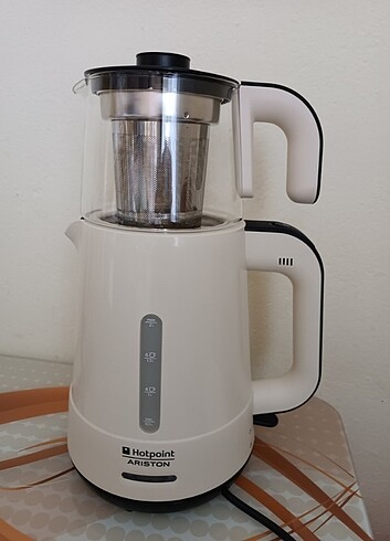 Çay makinesi Hotpoint Ariston 