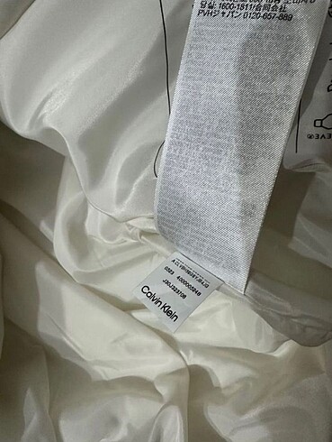 xl Beden beyaz Renk orijinal Calvin Klein mont