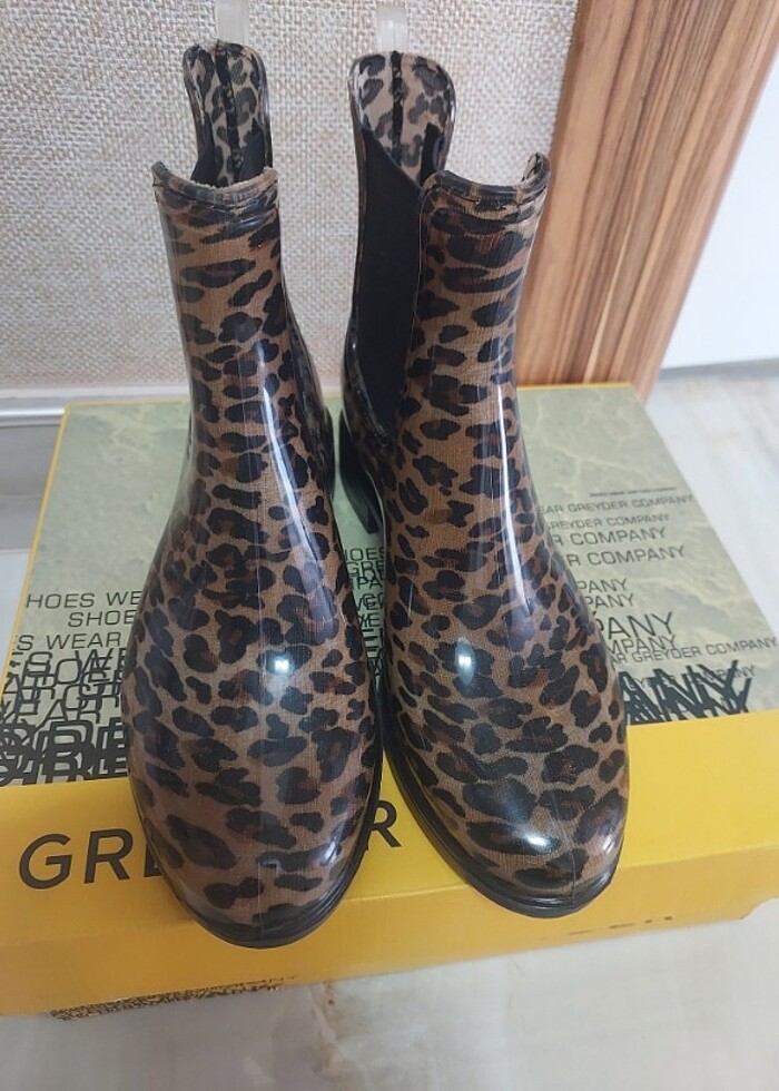 Sıfır yagmurluk çizme - Görsel 2