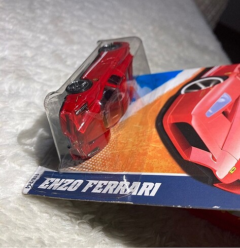  Beden HOT WHEELS NIGHTBURNERZ 11 ENZO FERRARI