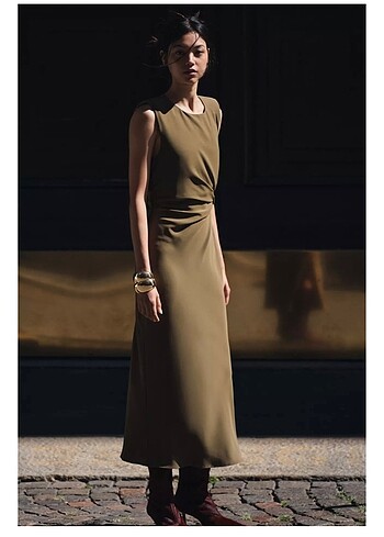Zara Vatkalı Mini Elbise
