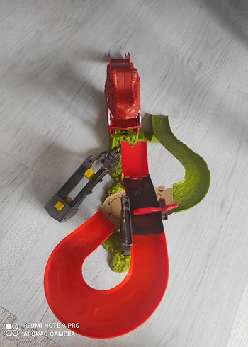  Beden Renk Hot Wheels Çılgın Dinazor T-Rex Karşılaştırma Listesi1