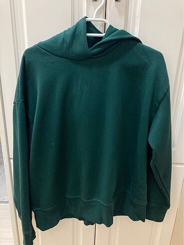 zara petrol yeşili sweatshirt