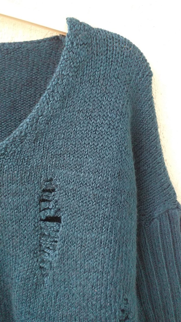 V Yaka Lacivert Örgü Kadın Kazak - Görsel 4