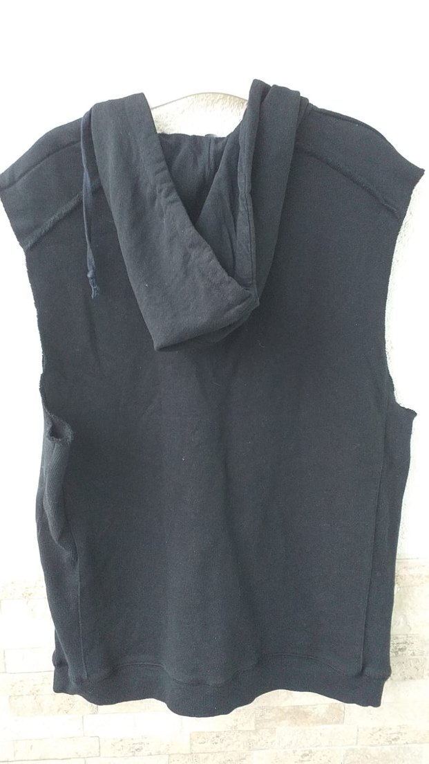 Siyah Baskılı Kapüşonlu Erkek Yelek - Görsel 3