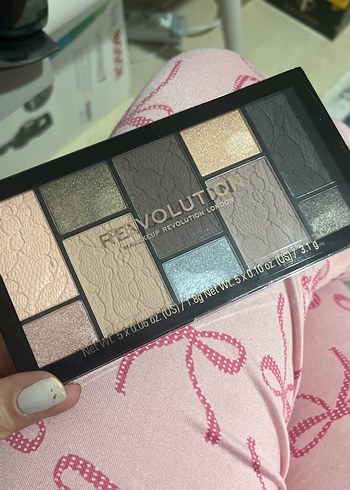 Revolution Göz Far Paleti Reloaded dimension impulse smoke - Görsel 2