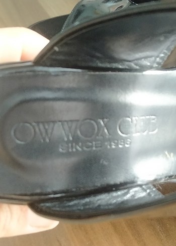 Siyah Parlak Platform Topuklu Kadın Ayakkabı - Görsel 4