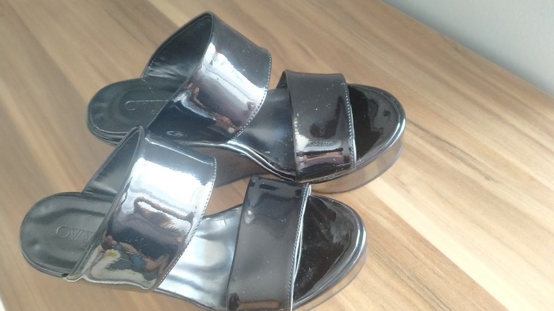 Siyah Parlak Platform Topuklu Kadın Ayakkabı - Görsel 3