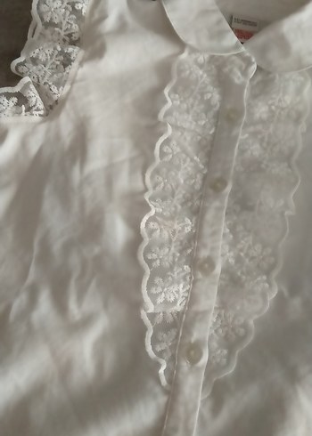 Kız Çocuk Nakışlı Beyaz Kısa Kollu Gömlek - Görsel 4