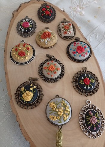 El işlemeli Kolyeler - Görsel 3