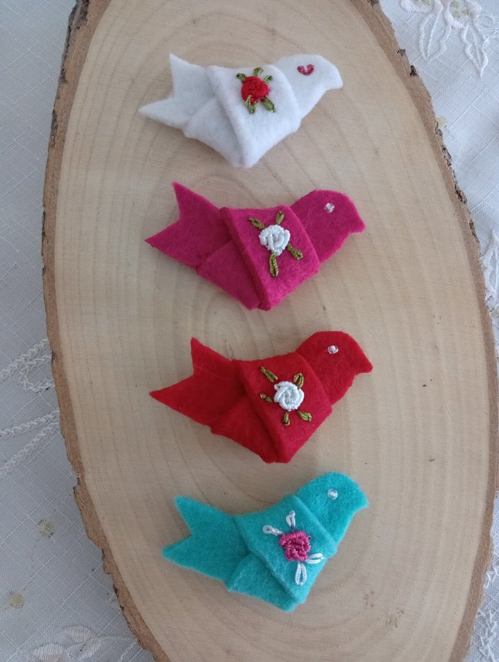 İşlemeli Keçe Kuş Broşlar - Görsel 2