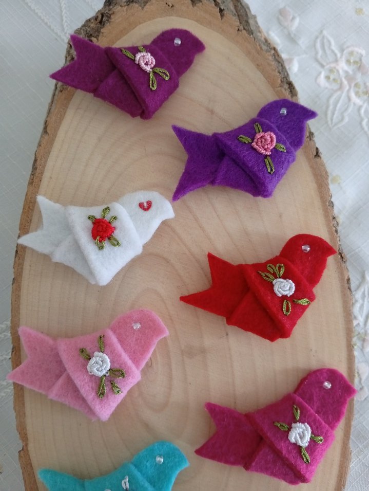 İşlemeli Keçe Kuş Broşlar - Görsel 5