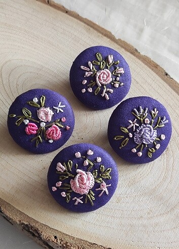 Accessorize Çiçek İşlemeli Broşlar