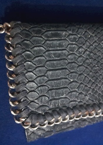 Beden Gri Yılan Desenli Zincir Detaylı Deri Kadın Clutch