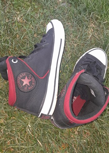 39 Beden Koyu Kırmızı Bağcıklı Converse Spor Ayakkabı