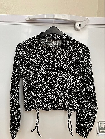 Butik Ürünü Crop