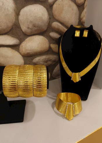 Parlak Altın Kadın Takı Seti - Görsel 2