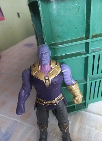  Thanos 
