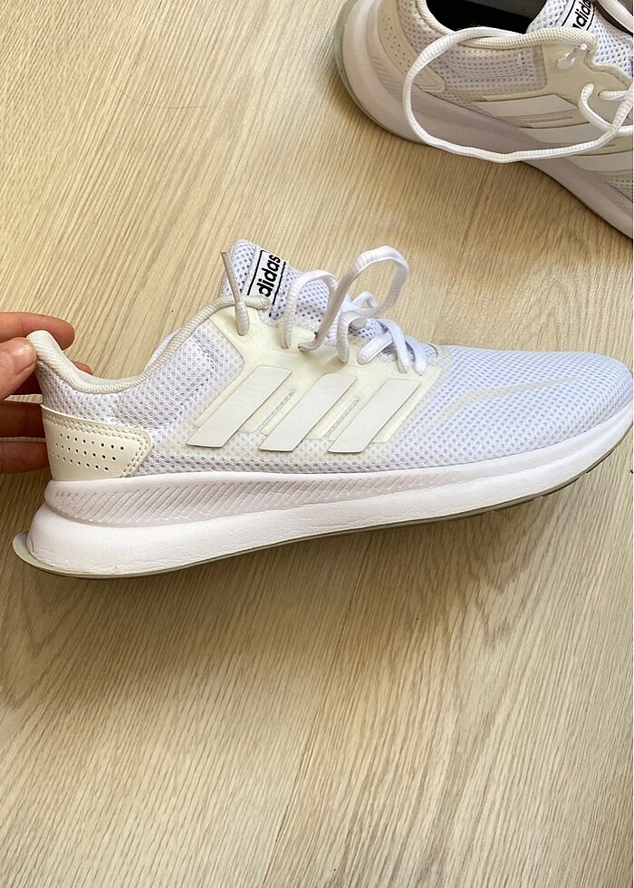 Adidas spor ayakkabı - Görsel 2