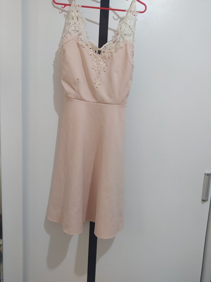 Bej Midi Dantel Detaylı V Yaka Elbise - Görsel 3