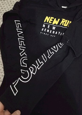 Erkek Siyah Kapüşonlu Sweatshirt - Görsel 4