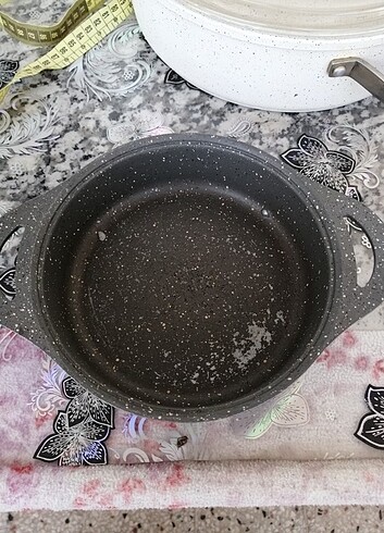 Beden siyah Renk yumurta tavası