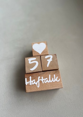 Beyaz Ahşap Yaş Küpleri çekim için - Görsel 3