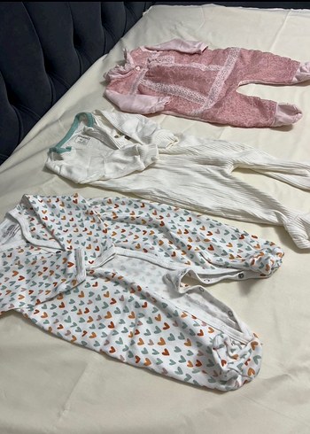 Kız Bebek Uzun Kollu Dantel Detaylı Tulum