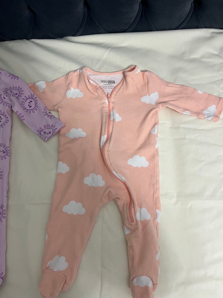 Mor Bağlama Desenli Fermuarlı Bebek Tulumu - Görsel 3