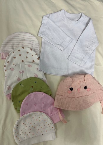 Diğer Bebek Kız Örgü Beyaz Uzun Kollu Üst ve Şapka Seti