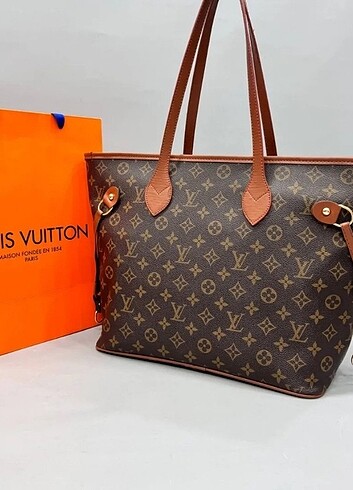 Louis Vuitton büyük çanta 