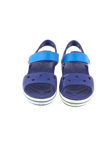 33 Beden Crocs Sandalet %70 İndirimli.